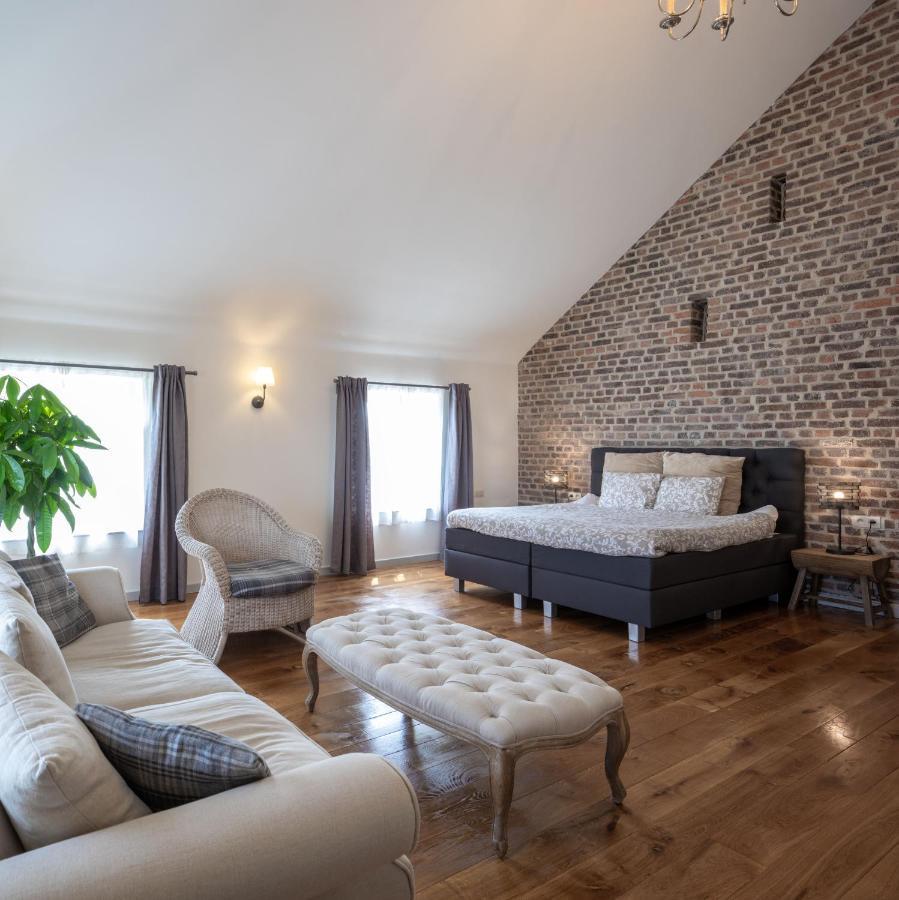 B&B De Bloesem Hoeselt Exteriör bild